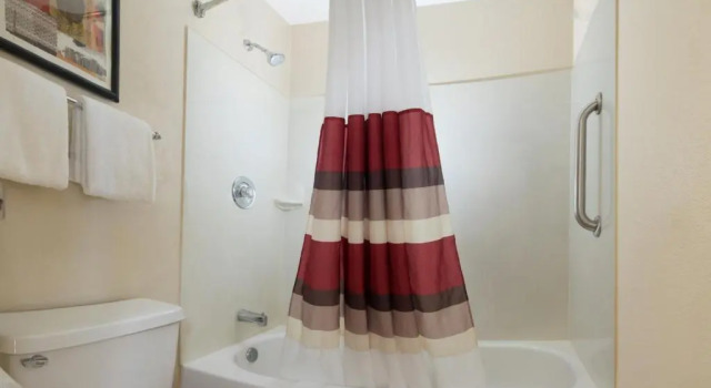 Двухместный номер Business Red Roof Inn Cincinnati Northeast - Blue Ash