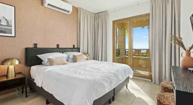 Люкс The Bellafonte - Luxury Oceanfront Hotel