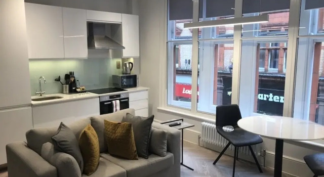 VICTORIA HOUSE by Aeria Apartments, Varaa Huoneisto Asunnot kohteessa Merseyside, Huoneisto
