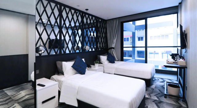 Deluxe Doppel Zimmer mit Balkon Hotel NuVe Urbane