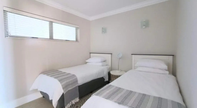 The Aqua - Sleeps 4 - Patio & Sea Views