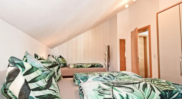 Jenewein Flie in Flie, Rezervați Hotel Fließ Tirol