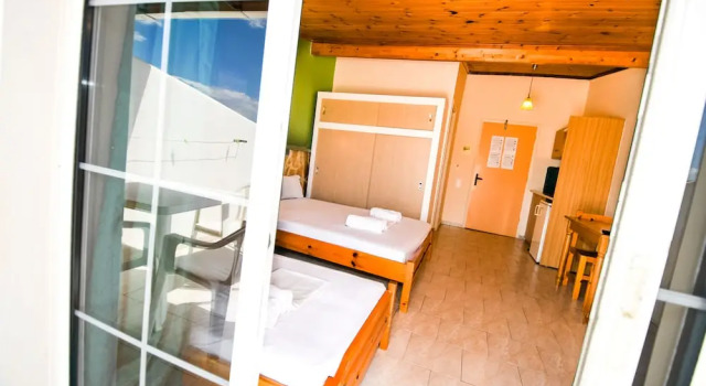 Студия с балконом Vanessa Hotel
