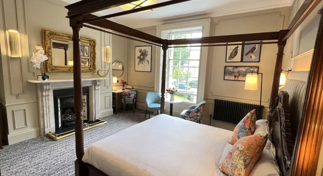 Люкс Waterloo Town House & Suites