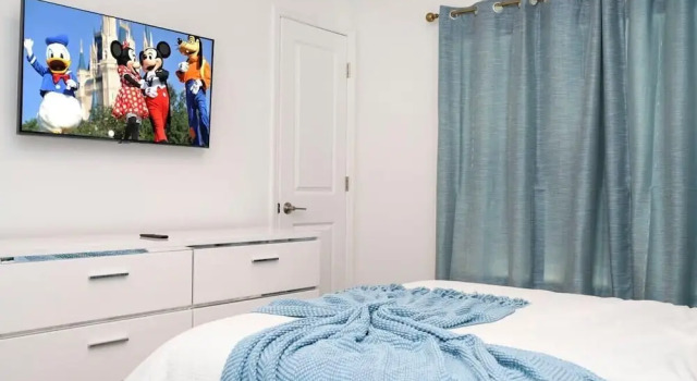 Marvelous 5Bd w/ Pool Close to Disney @ Storey Lake 2629, Rezerwuj Dom wakacyjny Hotele w Kissimmee z parkingiem, Parking