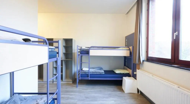 Кровать в общем номере (мужской номер) HI Brussels Generation Europe Hostel