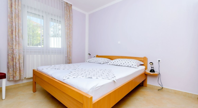 Apartments Palm tree, Забронировать Апартаменты/квартира Трогир Ciovo Island, рядом с Пляж Бочичи