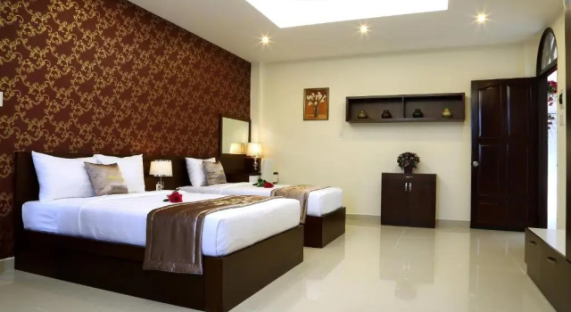 Трёхместный номер Executive с балконом Thien Ha Hotel and Apartment