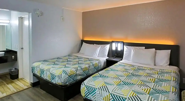Номер Deluxe Motel 6-Sacramento, CA - Old Sacramento North
