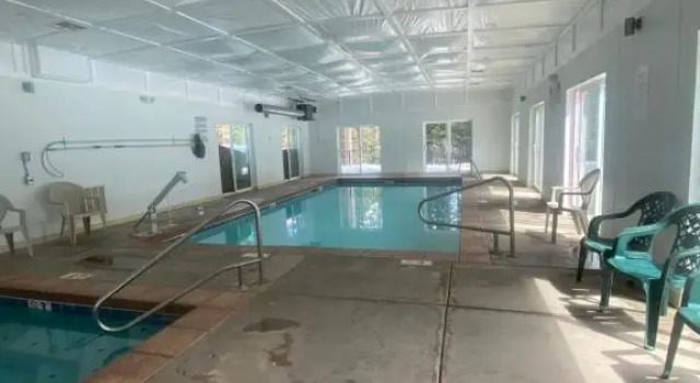 Четырёхместный номер Standard Pinewoods Resort