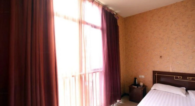 Bengbu Wuhe Mingliu Business Hotel, Buchen Sie Hotel Wuhe Anhui