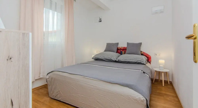 Apartment Pisacic, Забронировать Апартаменты/квартира Вир Zadar Islands