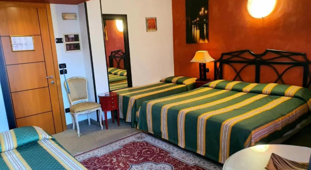 Четырёхместный номер Standard Hotel Feel Inn Venice Airport