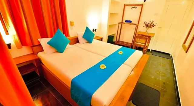 Двухместный номер Deluxe с балконом International Beach Hotel & Restaurant