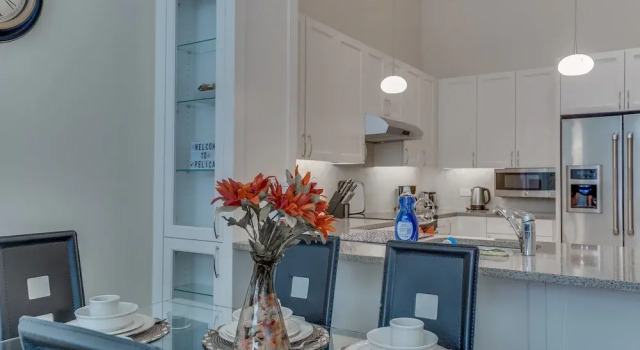 Апартаменты с 2 комнатами 2 Bedroom Apartment located in Washington Dcâs Penn Quarter. 2 Apts by RedAwning