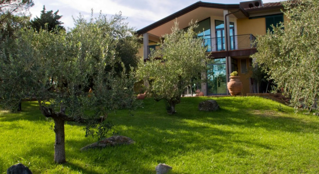 Трёхместный номер Standard Villa Cesi Resort & Spa