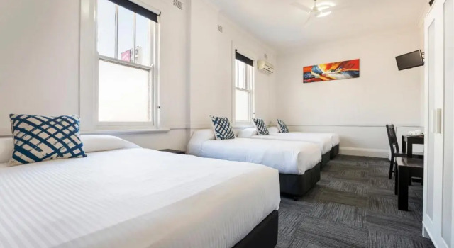 Номер Economy Melton Hotel