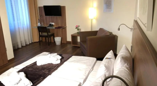 Трёхместный номер Standard Hotel Isenbütteler Hof