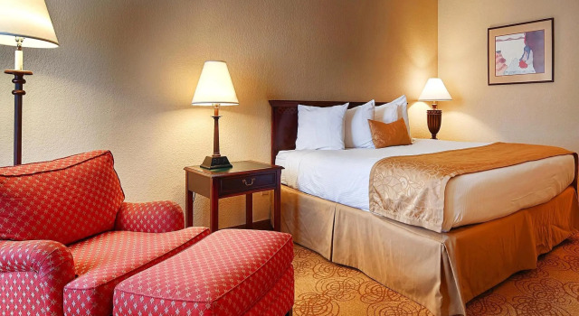 Номер Standard Best Western Pine Springs Inn