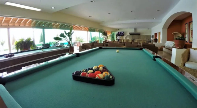 Апартаменты Enjoy Your Stay at a Luxury 3 Bedroom Condo With Stunning Lake Views