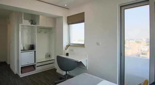 Люкс Deluxe Phaedrus Living Luxury Suite Nicosia 510