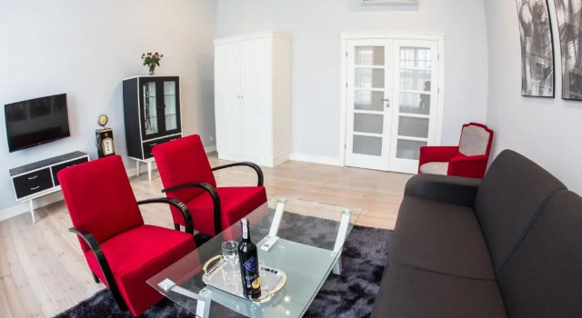 Apartamenty NEPTUN, Забронировать Апартаменты/квартира Старе Място Познань, рядом с Polish Theatre
