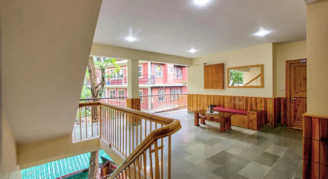 Hotel Samiru Manali, Забронировать Отель Отели Модел-Таун 3 звезды, 3*