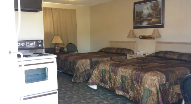 Salmon River Motel and RV Park, Book Motel  