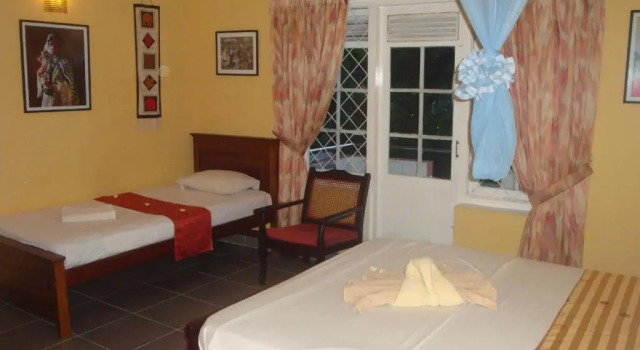 Трёхместный номер Standard Days Inn B/B