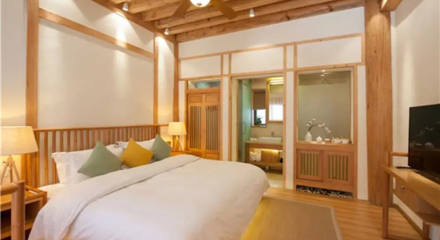 Двухместный номер Standard Floral Hotel Lijiang Nameiju