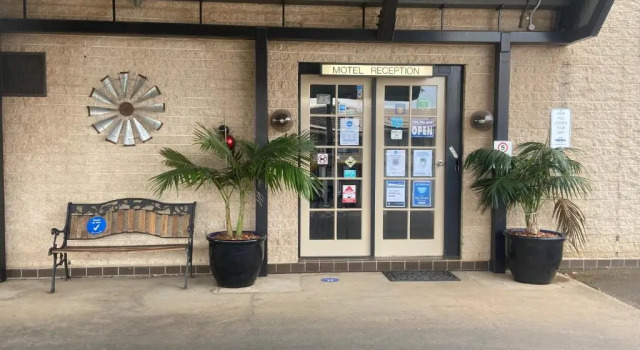 All Seasons Motor Lodge, Book Hotel Dubbo Central West NSW