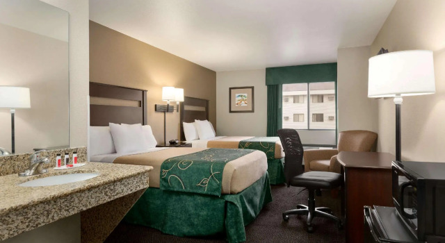 Четырёхместный номер Standard Baymont by Wyndham Glendive