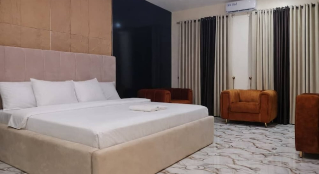 Tiano Hotel & Suites, Varaa Hotelli Eket Aqua-Ibom