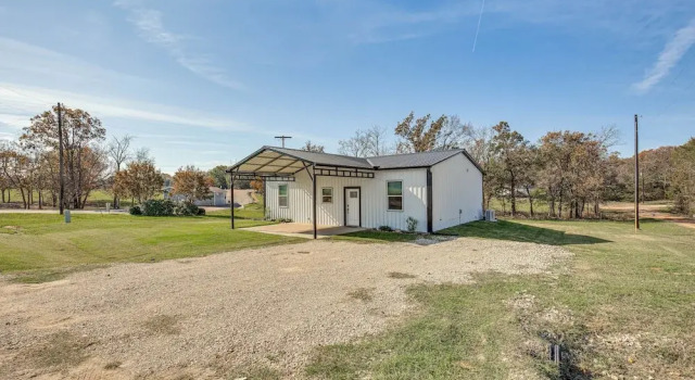 Коттедж Lake Fork Cabin w/ Boat Launch & Fishing Pier