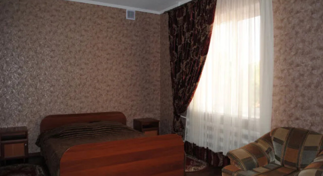 Полулюкс Отель Дарьял