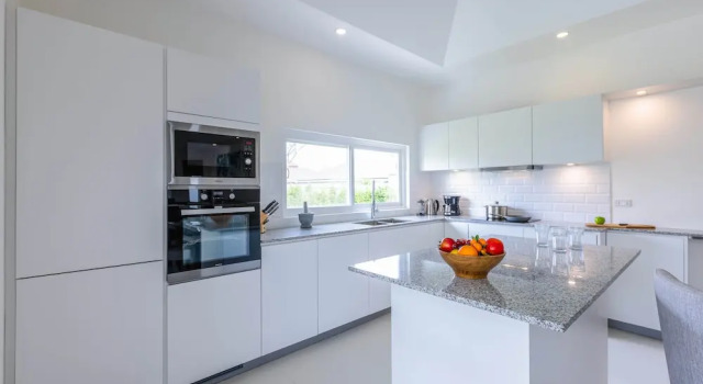 Вилла Deluxe Private 3 Bedroom Pool Villa MS22