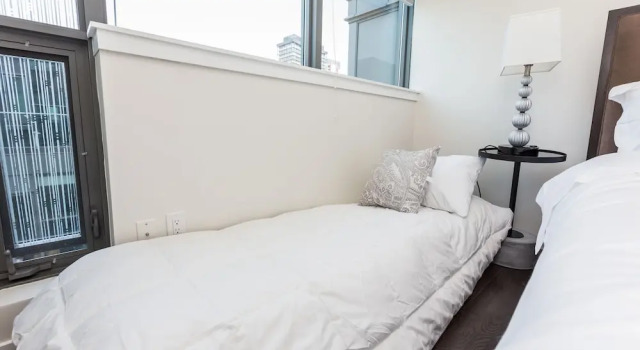 Toronto Escape - The Diamond Suite, Забронировать Отель Отели Торонто 4 звезды, рядом с Галерея искусств Онтарио, 4*