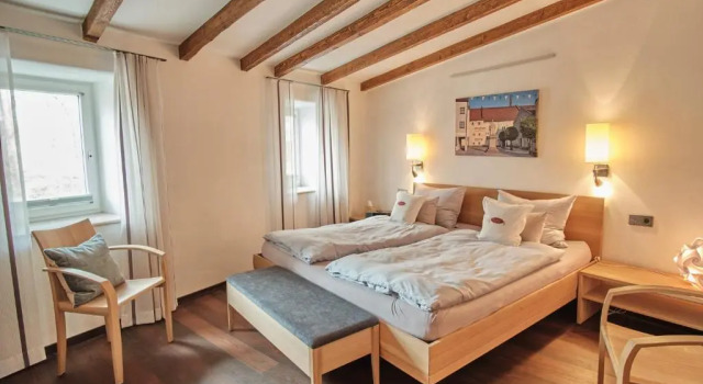 Люкс с балконом Boutique-Hotel am Ledererturm