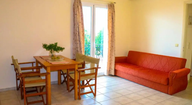 Orizontas Studios and Apartments