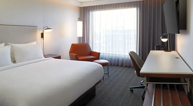 Номер Standard Courtyard Montreal Midtown