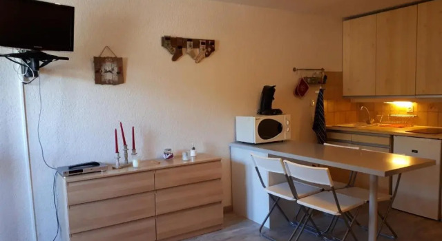 Agréable studio cabine à ST LARY SOULAN - 5 couchages