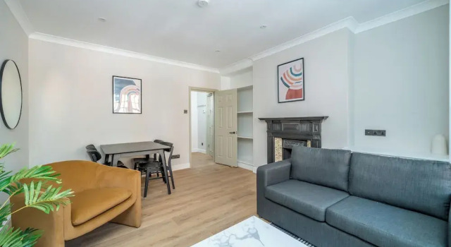 Апартаменты Brand new flats next to Oxford Street