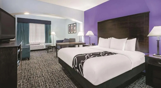 Двухместный номер Deluxe Executive Spark by Hilton San Antonio Dominion
