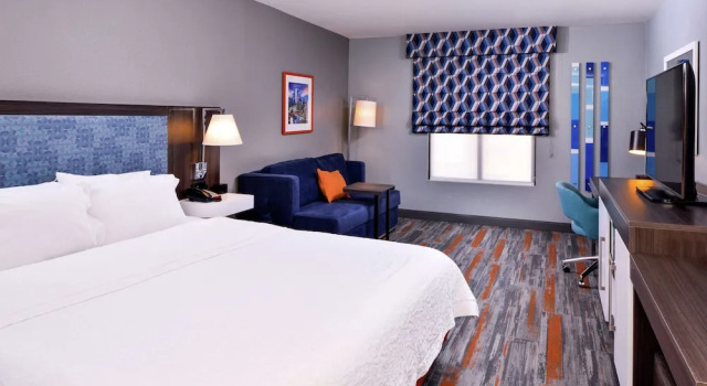 Двухместный люкс Hampton Inn & Suites Legacy Park-Frisco