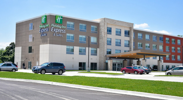Holiday Inn Express & Suites Bensenville - O'Hare by IHG