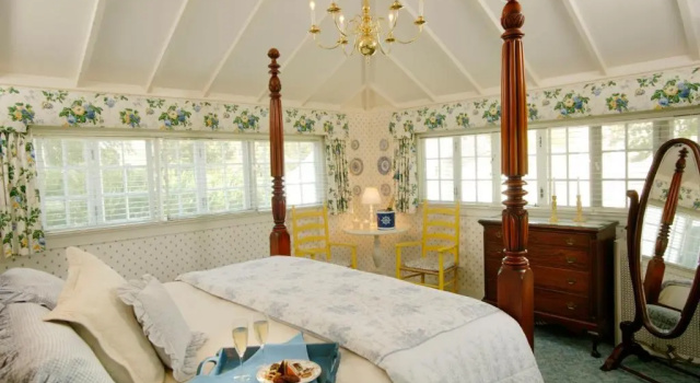 Двухместный люкс Superior Captains House Inn
