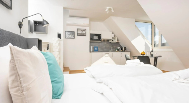 Rooftop Apartments mit großer Terrasse by ichbucheAT, Rezervați Apartament 16. Ottakring Viena