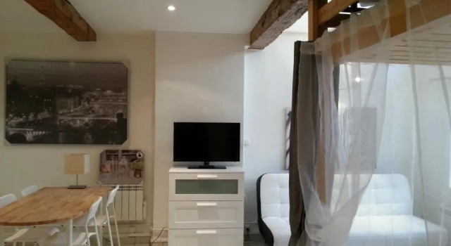 La Loge Du Vieux Lyon, Забронировать Отель 05. Вье-Лион Лион, рядом с Cinema and Miniature Museum