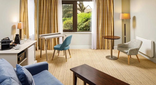 Двухместный полулюкс Mercure Hull Grange Park Hotel