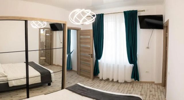 YZZA Apartament by Building Ștefan 3, Varaa Huoneisto Hotellit Mamaia-Sat pysäköinnillä, Pysäköinti